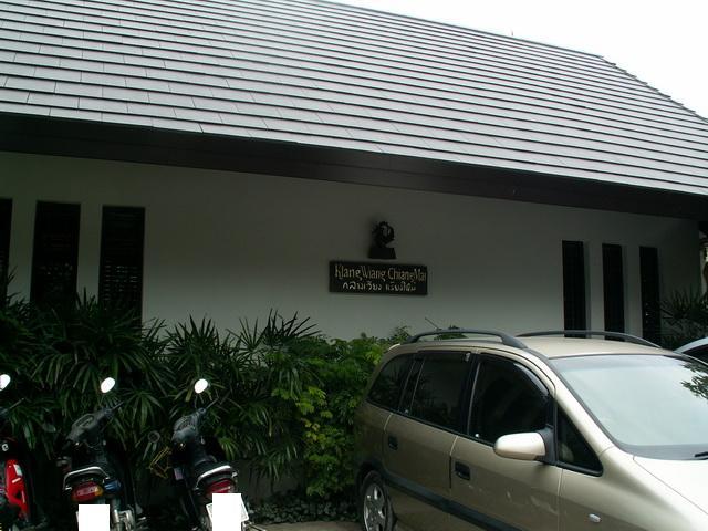 BKV002.JPG
